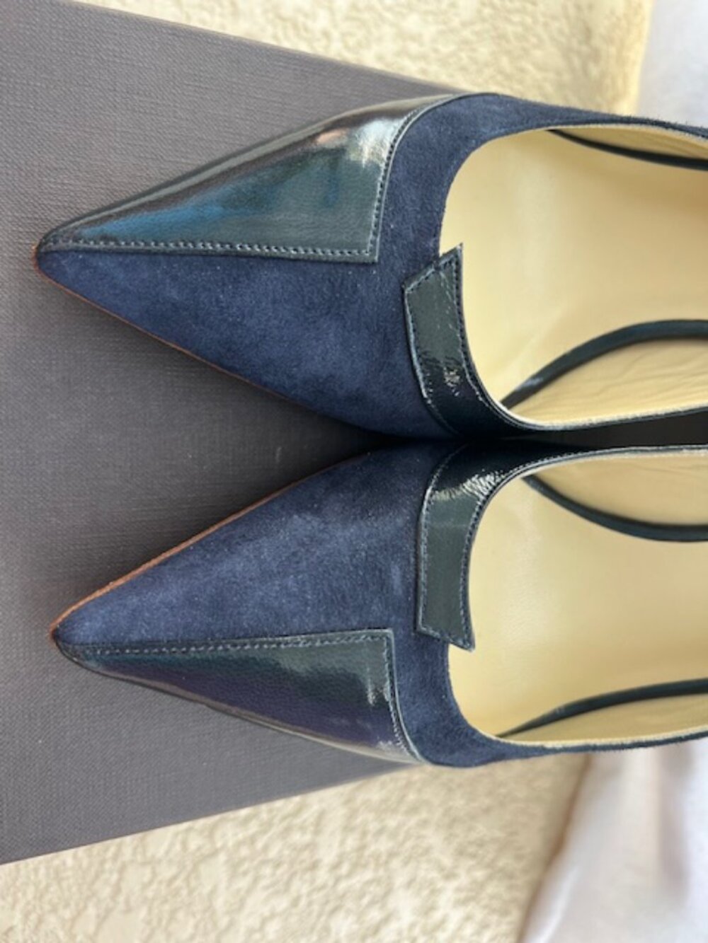 Butter Italy Navy Blue Suede Slingback kitten heels 8.5 - Picture 5 of 6